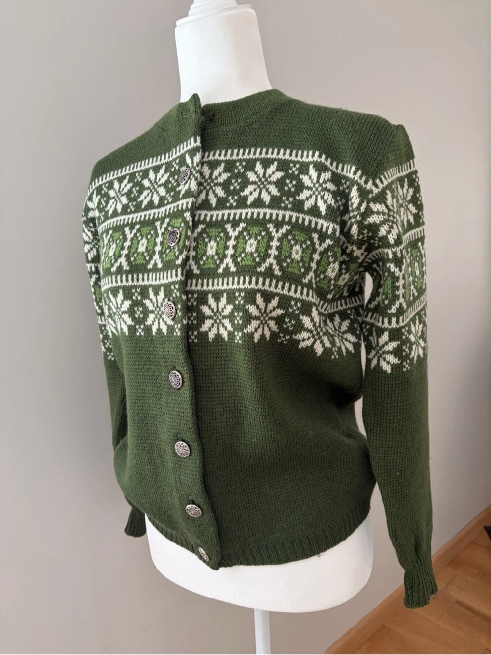 VTG Woolrich Cardigan Sweater Women’s M Green Snowflake Fair Isle 100% Wool 70s